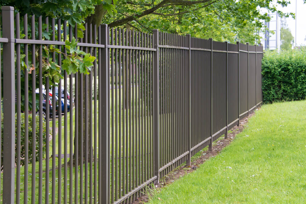 Fencing Options for Homeowners